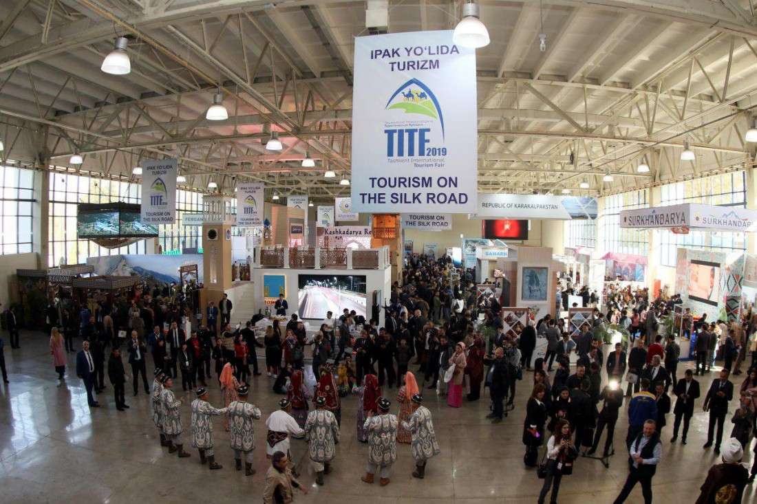 Kunsthandwerks- und Food-Messe in Taschkent mit lokalen Produkten aus Usbekistan